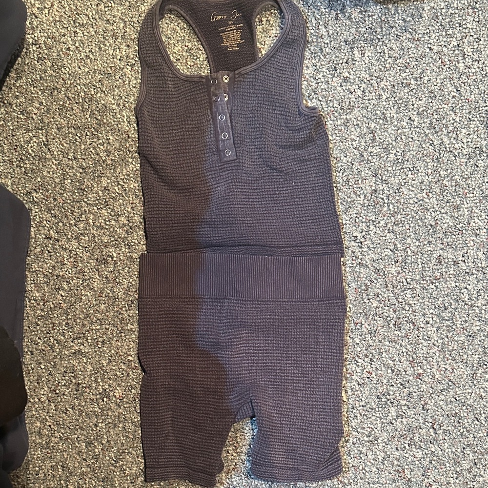 Workout two-piece outfit